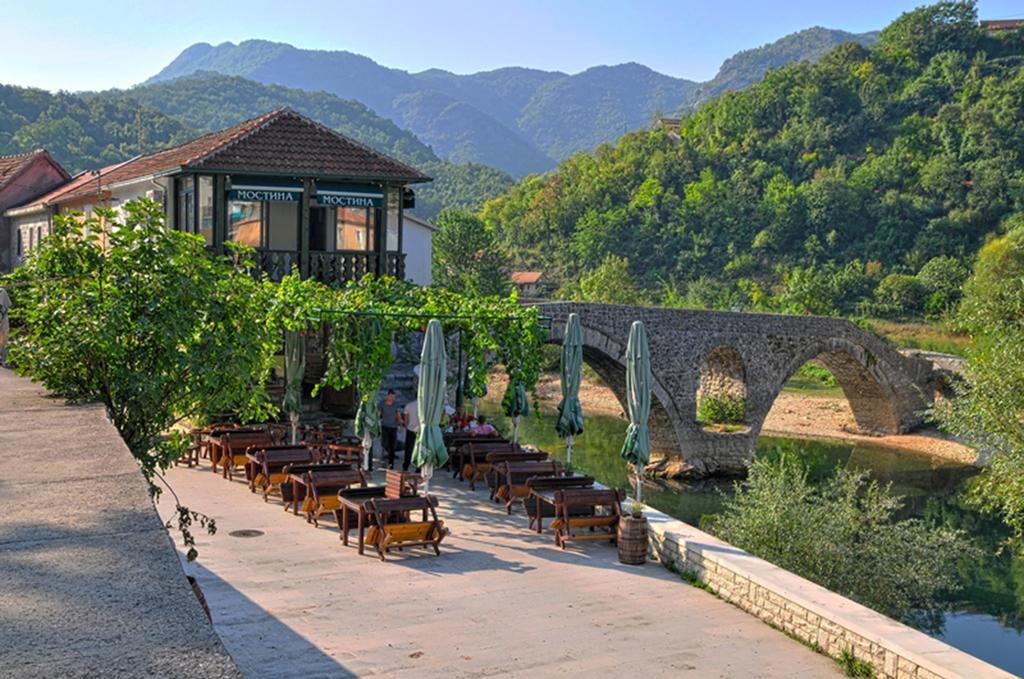 Hostal Estate&Winery San Duyevo Rijeka Crnojevića Exterior foto